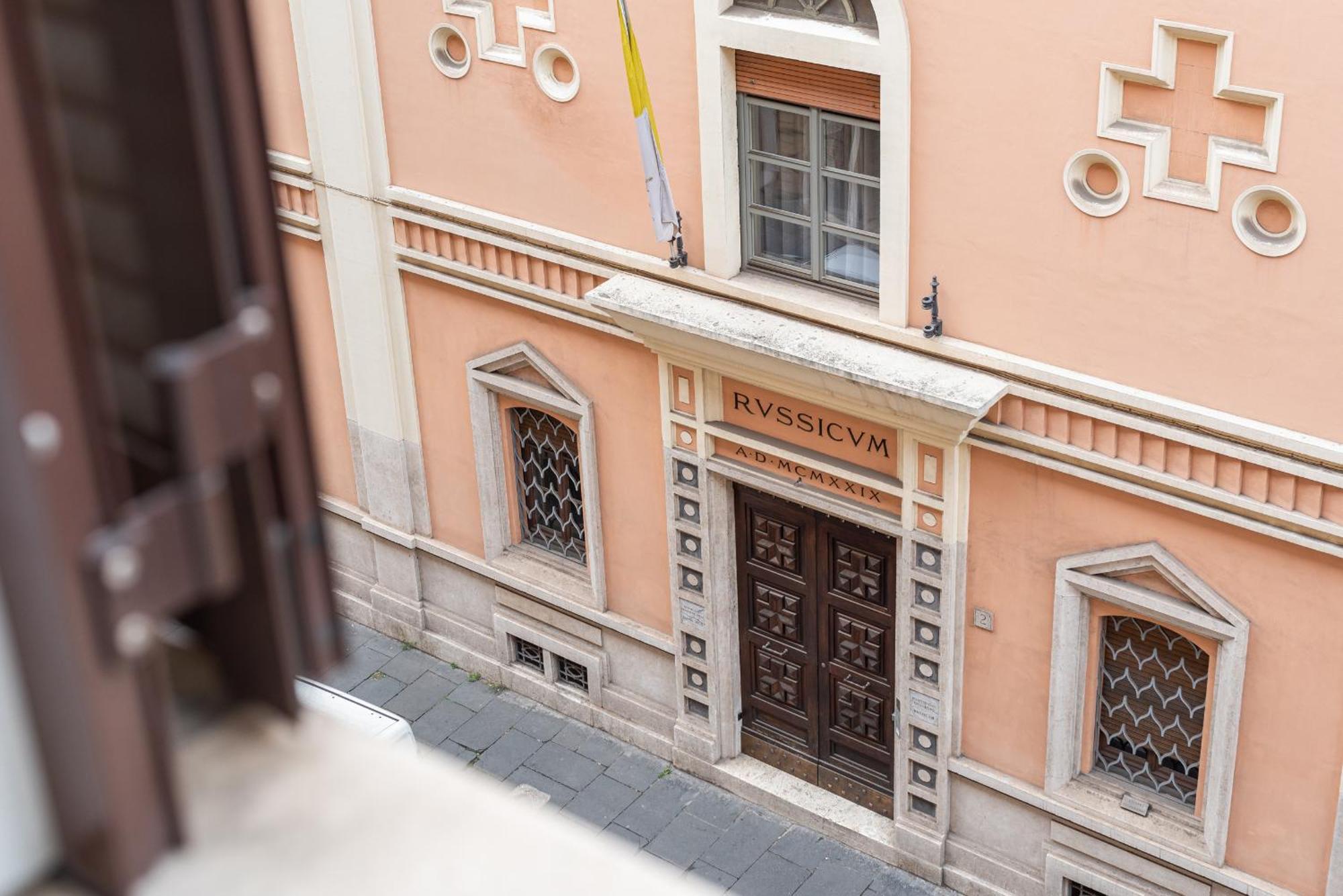 Ancient Rome Apartment — Photos 1
